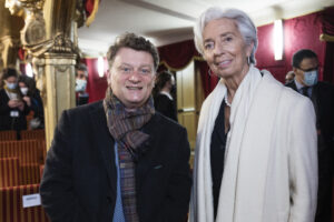 Photo of Andrea Gavosto (Agnelli Foundation) and Christine Lagarde.