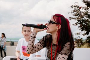 Foto di Beba che canta